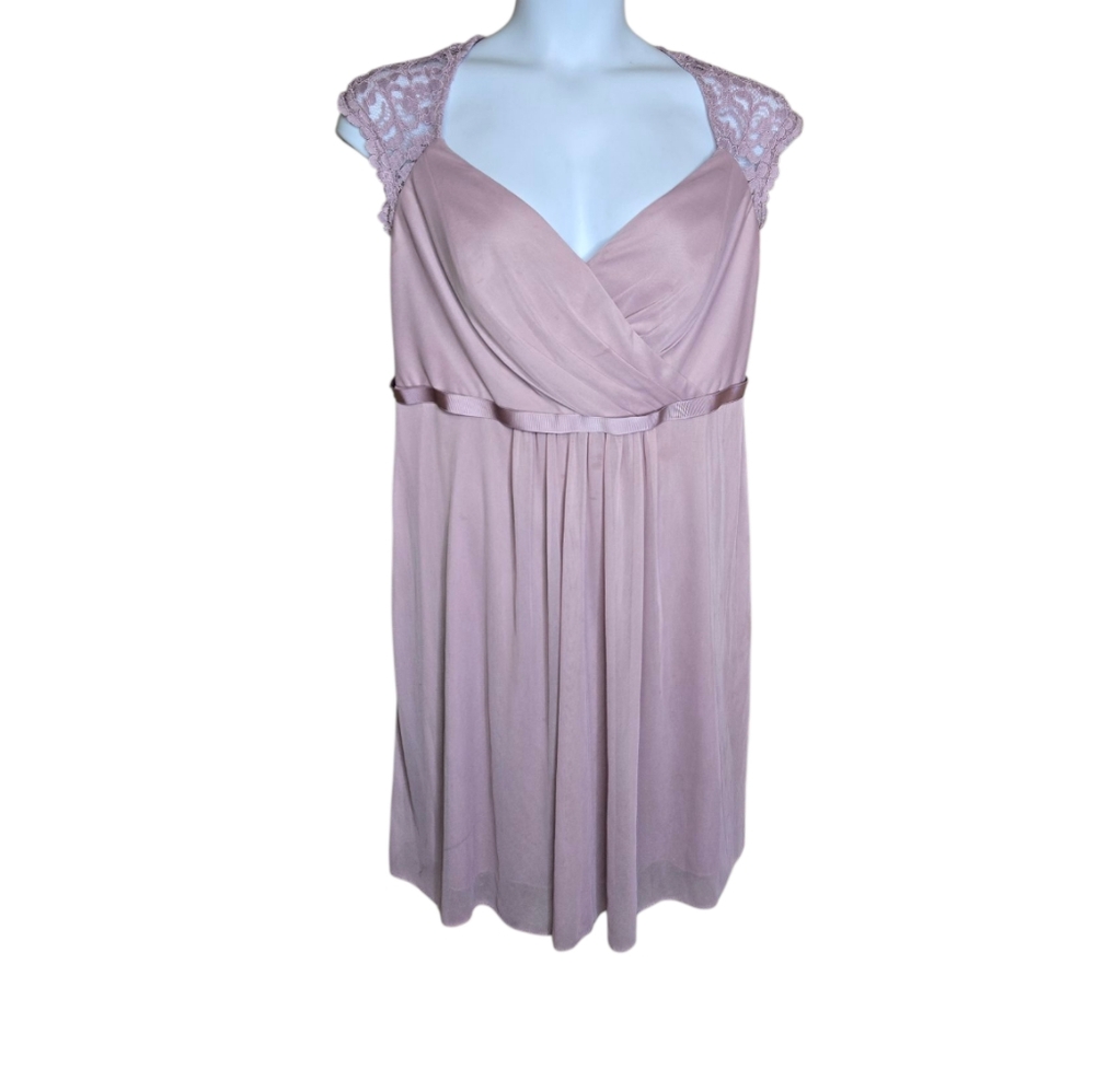 DAVID'S BRIDAL mesh lace sleeve keyhole back quartz purple bridesmaid dress‎ 16
